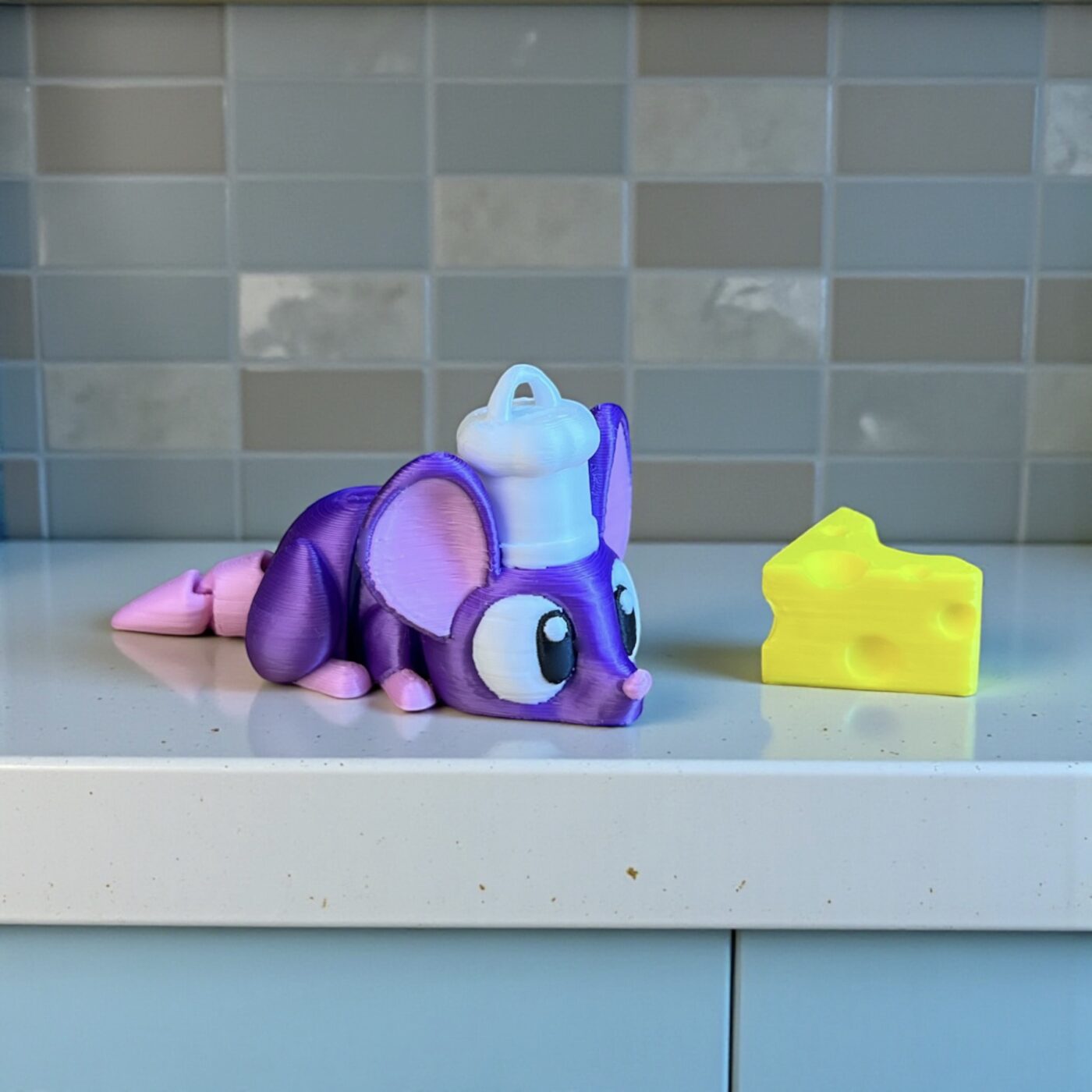 Szczurek Remy z serem